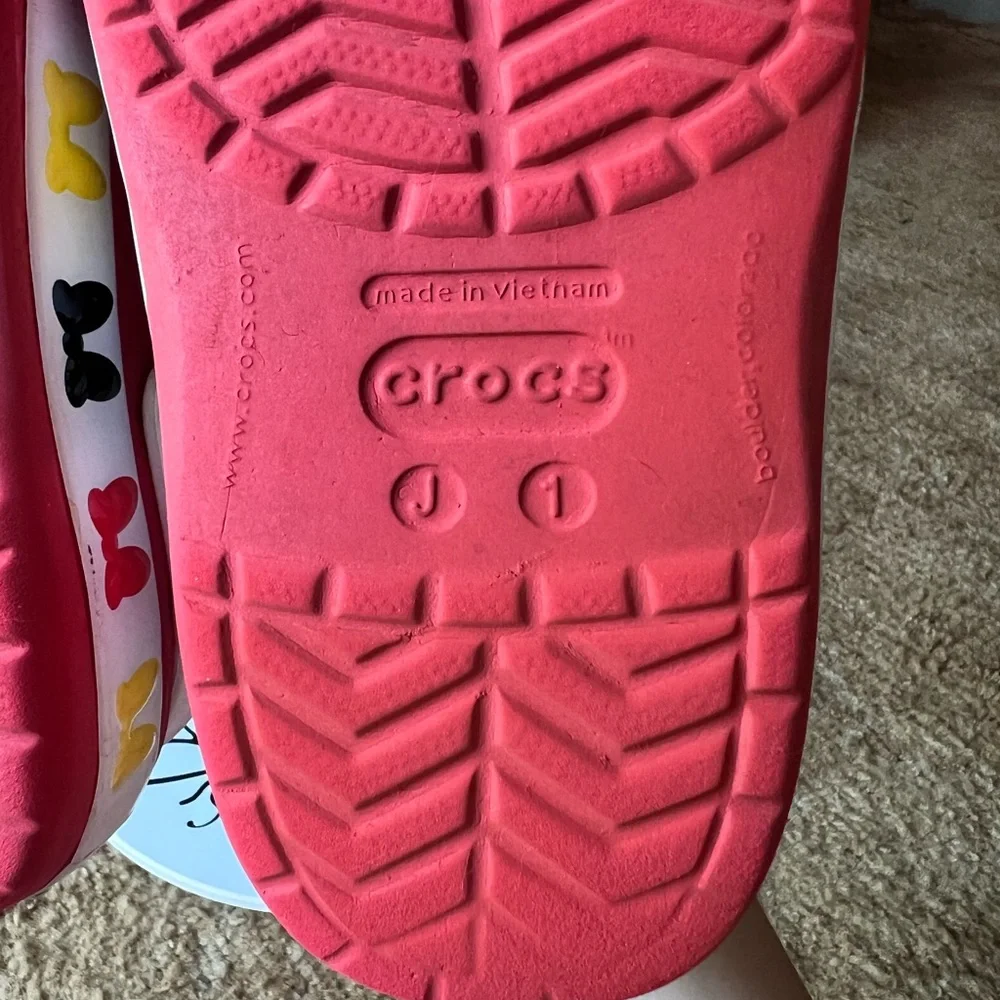 Crocs FunLab Disney Minnie Mouse Toddler Sandals size 1.